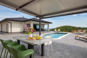 Villa Mantis for 6 people with sea view and private pool